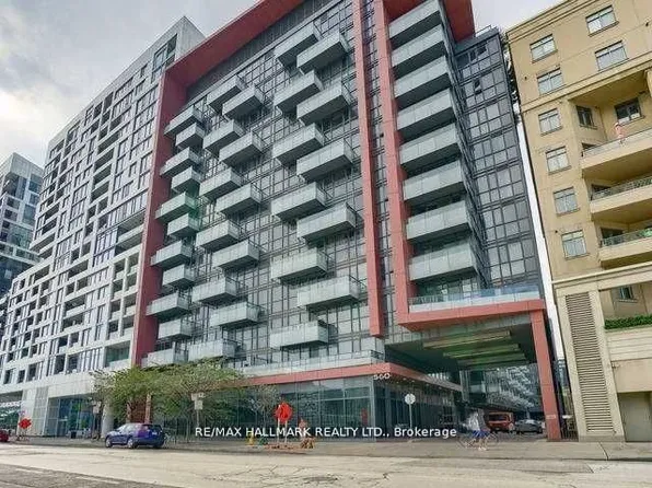 560 Front St W, Toronto, ON
