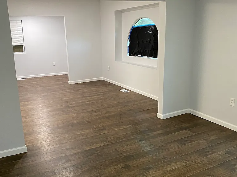4543 Chestnut Ave — Photo 2