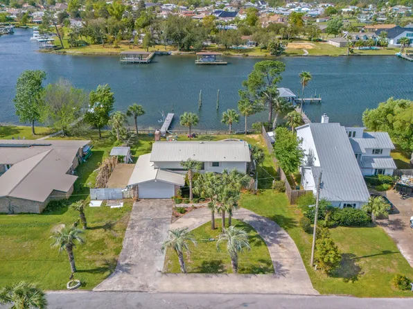 705 Driftwood Dr, Lynn Haven, FL 32444