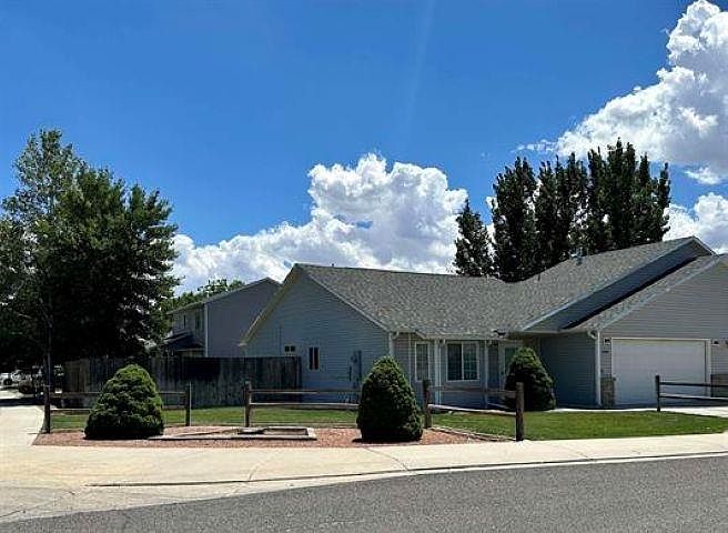 1st image of 668 Springbrook Dr