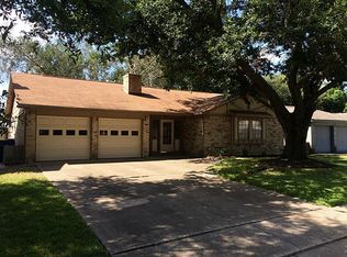 6818 Falling Waters Dr, Spring, TX 77379