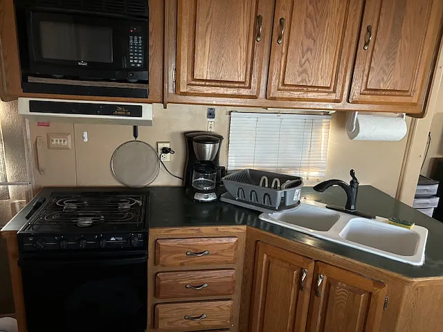1 bed, 600 sqft, $895 — Photo 3