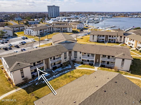 96 Wharfside Drive, Monmouth Beach, NJ 07750