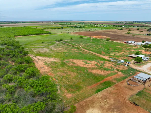 Fm 2404, Hawley, TX 79525