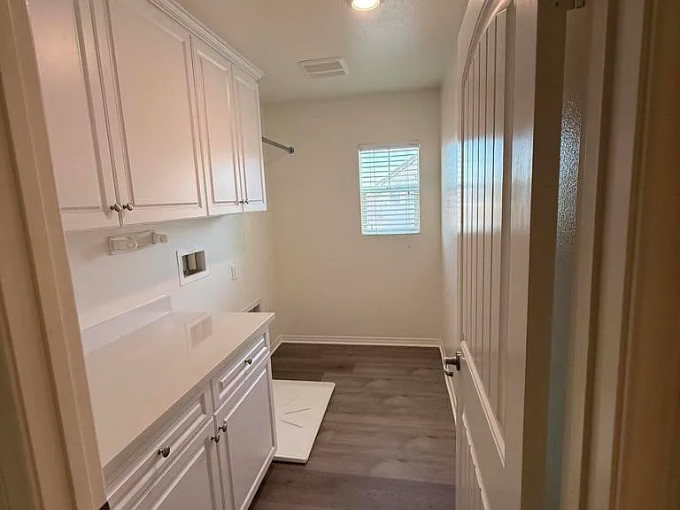 8305 Sunset Hills Pl — Photo 16
