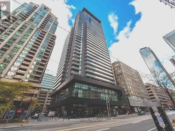 770 Bay St #1610, Toronto, ON M5G 0A6