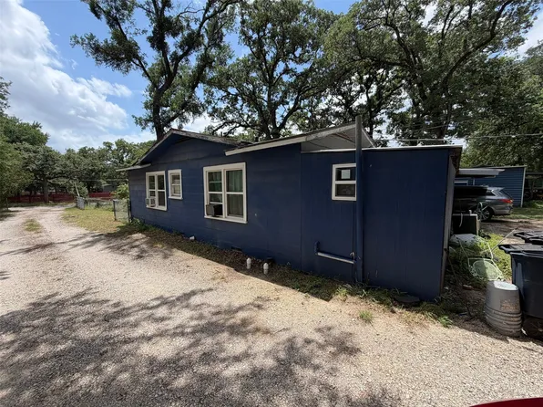 4311 Fairlane Ave, Fort Worth, TX 76119
