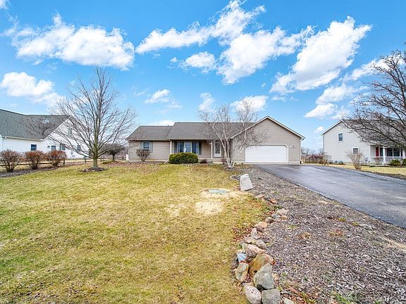 4th image of 3203 Northmor Dr E