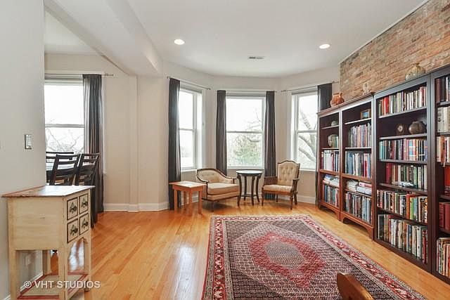 1st image of 2228 N Seeley Ave APT 4