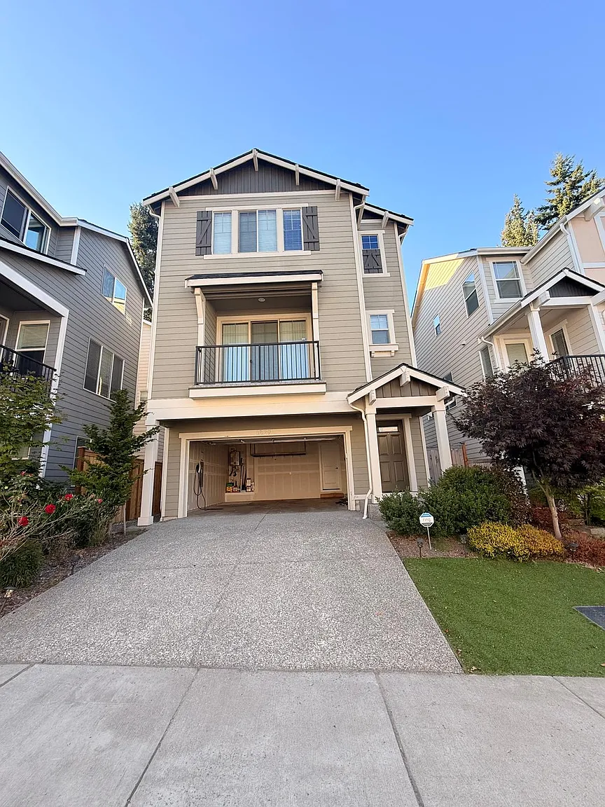 1329 138th Pl SW photo 1