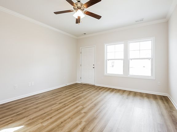3rd image of 151 Highland Park Ct