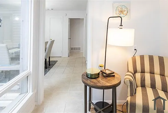 3 bed, $3,200 — Photo 4