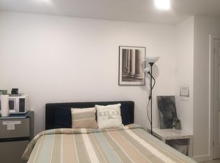 147 37th St, Union City, NJ 07087