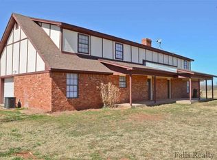 2001 Coleman Park Rd, Iowa Park, TX 76367