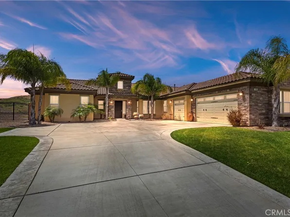 3090 Crystal Ridge Ln, Colton, CA 92324