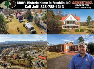 387 & 391 NE Main St, Franklin, NC 28734