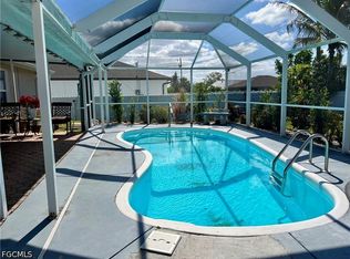 702 SW 25th St, Cape Coral, FL 33914