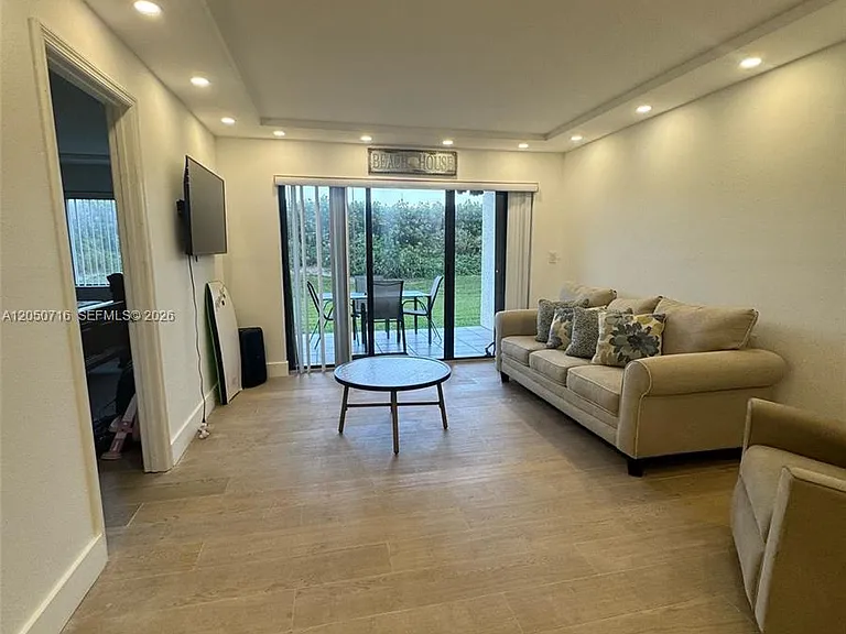 10044 S Ocean Dr #105 — Photo 1