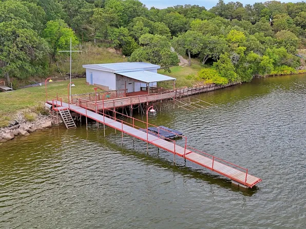 722 Storey Rd, Nocona, TX 76255