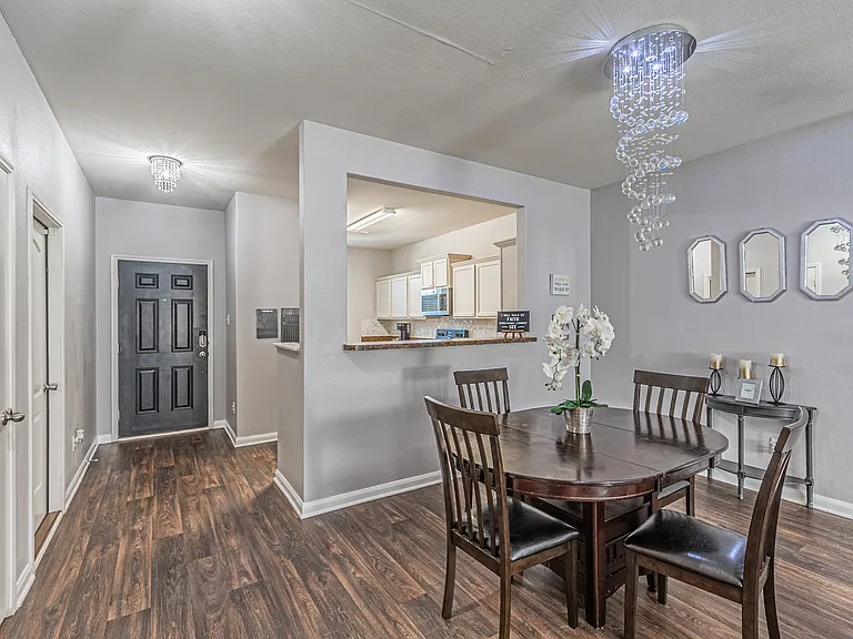 1313 Briercrest Dr — Photo 44