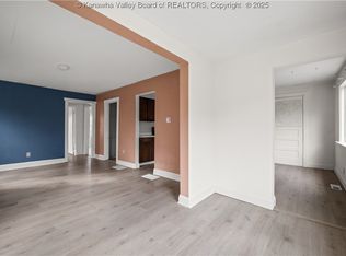 1313 1/2 Camden Dr, Charleston, WV 25302