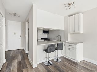 300 Albany St APT 4E, New York, NY 10280