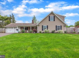 70 Forsythia Dr N, Levittown, PA 19056