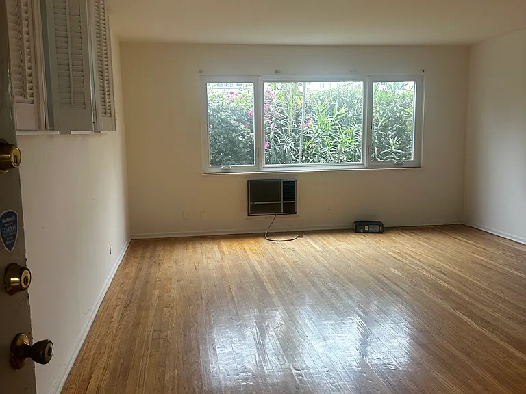 1477 Havenhurst Dr #1 — Photo 52