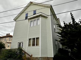 34 Hood St, Fall River, MA 02720
