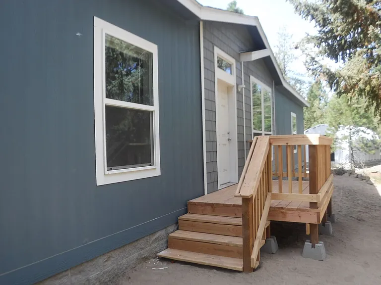 60889 Granite Dr — Photo 2