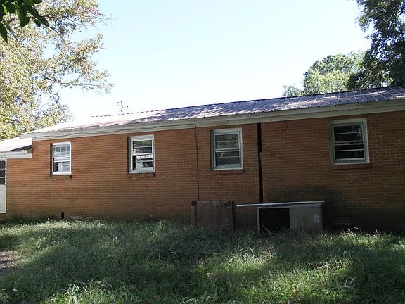 2nd image of 104 England Dr