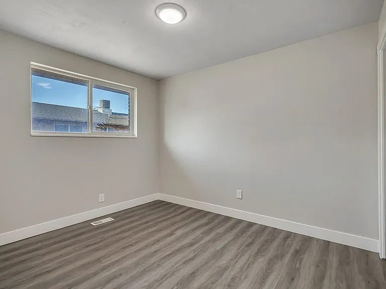1229 S Emery St #A — Photo 23