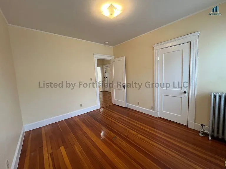 142 Washington St #3 — Photo 5