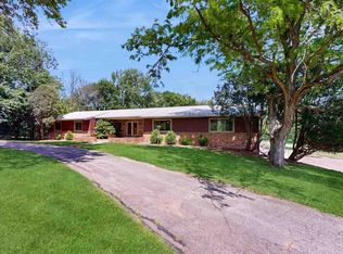 1604 Bramblewood Dr NE, Solon, IA 52333