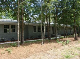 863 Bear Creek Rd, Carrollton, GA 30117