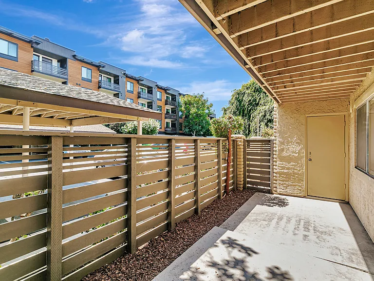 Santana Place — Photo 27