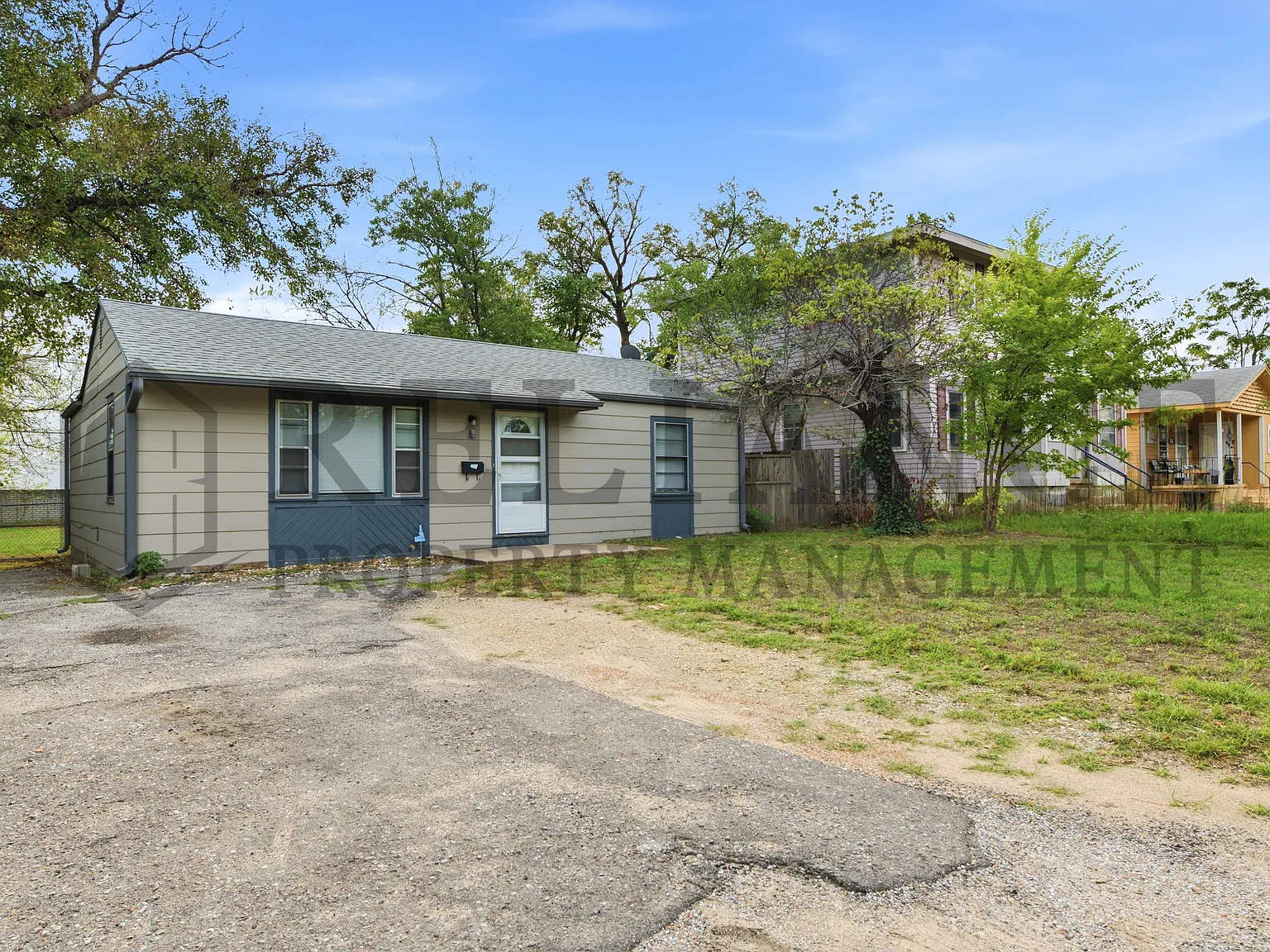 2322 South Waco - 1 — Photo 2