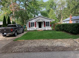 808 Keith Ave, Oxford, MI 48371