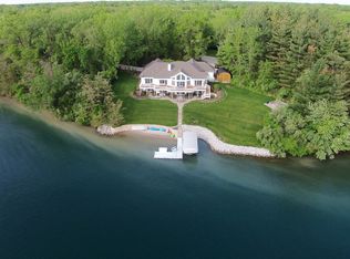2055 Island Dr, Morris, IL 60450
