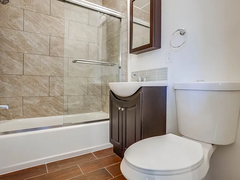 3528 W Adams Blvd — Photo 11