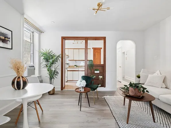 712 45th St APT 3D, Brooklyn, NY 11220