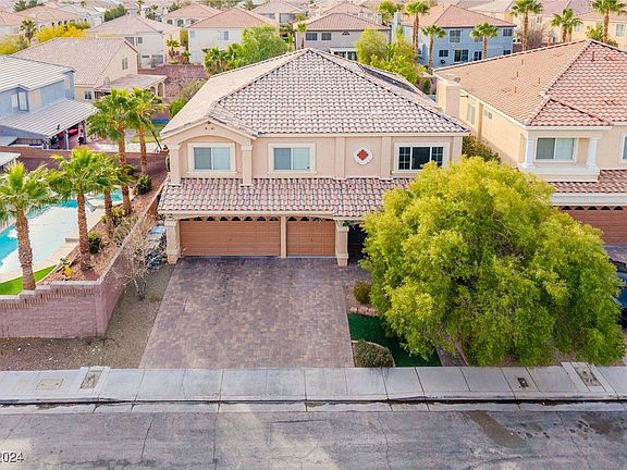 3rd image of 6585 Coronado Crest Ave