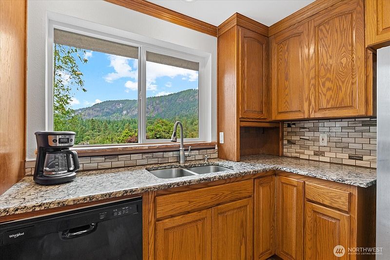 5th image of 15619 N Trangen Loop Road