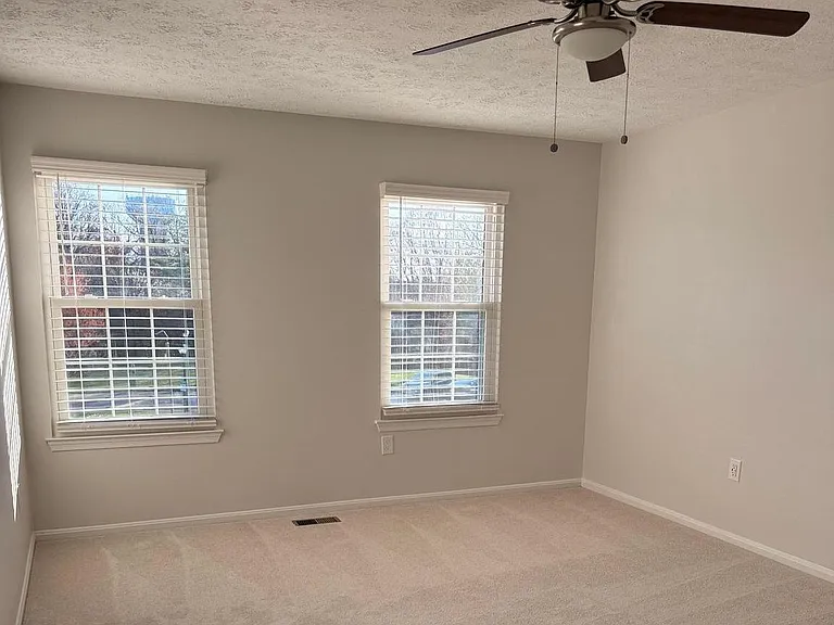 2401 W Rosecroft Village Cir — Photo 3