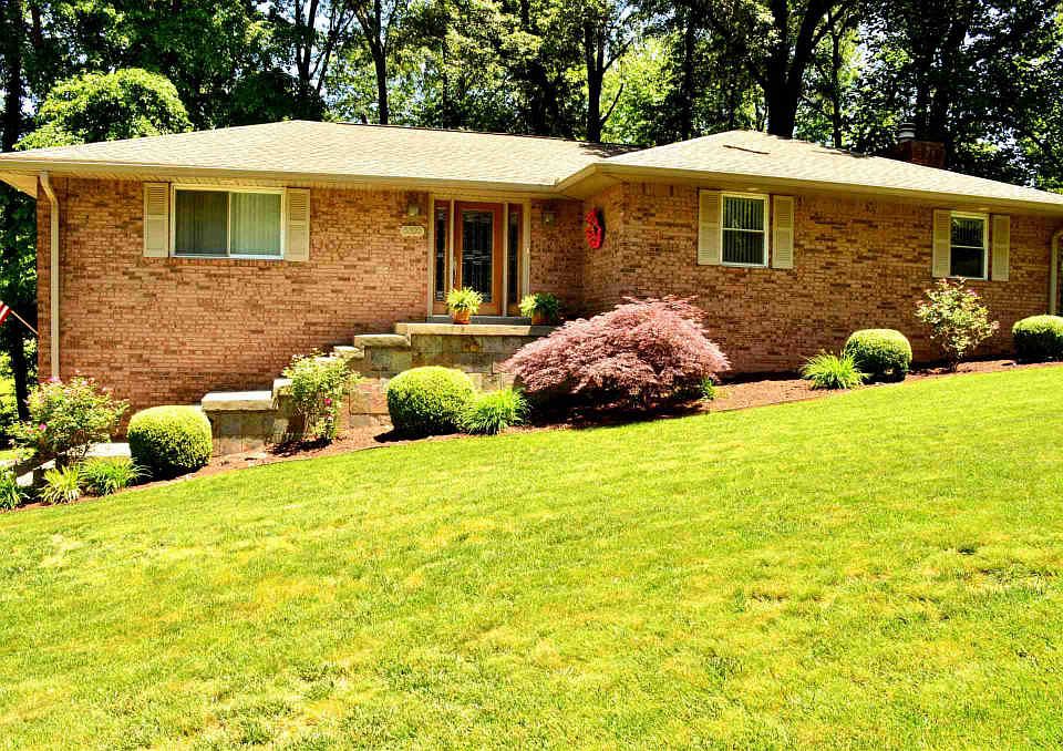 1st image of 5322 Woodridge Dr