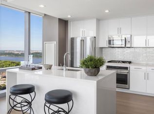 83 Washburn Ave #16-01, Jersey City, NJ 07306