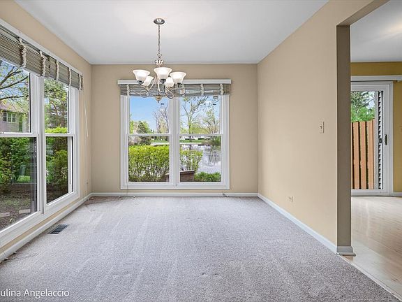 3rd image of 760 N Walden Dr