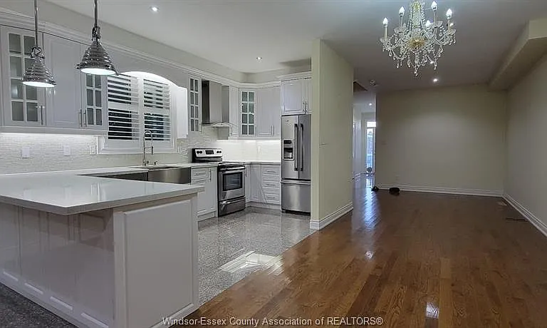 1721 Ellesmere Rd #UPPER — Photo 2