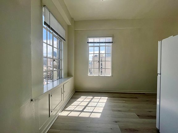 5th image of 575 Ofarrell St APT 1004