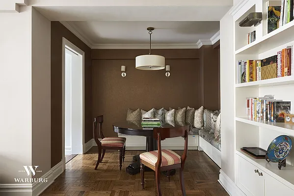 Sold by Warburg | media 14